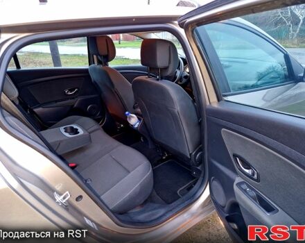 Серый Рено Меган, объемом двигателя 1.6 л и пробегом 238 тыс. км за 7350 $, фото 12 на Automoto.ua