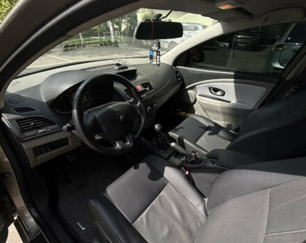 Серый Рено Меган, объемом двигателя 1.5 л и пробегом 350 тыс. км за 6500 $, фото 6 на Automoto.ua