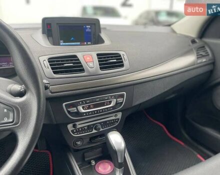 Рено Меган 2010 в Одессе на Automoto.ua Серый Рено Меган, объемом двигателя 1.46 л и пробегом 329 тыс. км за 7500 $, фото 12 на Automoto.ua