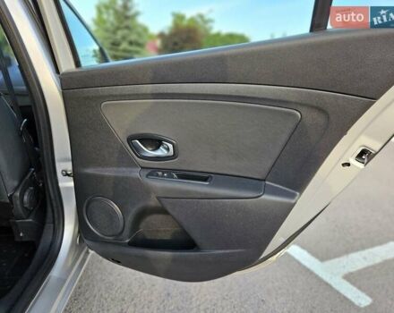 Серый Рено Меган, объемом двигателя 1.6 л и пробегом 195 тыс. км за 7850 $, фото 58 на Automoto.ua