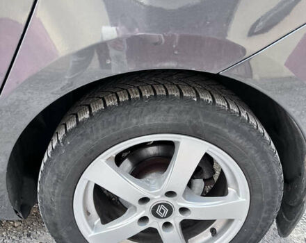 Серый Рено Меган, объемом двигателя 1.46 л и пробегом 325 тыс. км за 6400 $, фото 29 на Automoto.ua