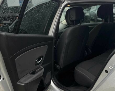 Серый Рено Меган, объемом двигателя 0 л и пробегом 260 тыс. км за 7200 $, фото 15 на Automoto.ua