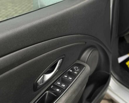 Серый Рено Меган, объемом двигателя 0 л и пробегом 260 тыс. км за 7200 $, фото 17 на Automoto.ua