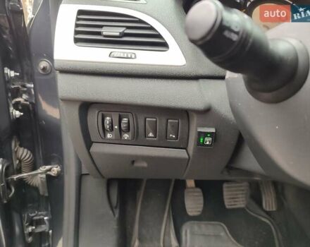 Серый Рено Меган, объемом двигателя 1.4 л и пробегом 250 тыс. км за 7500 $, фото 132 на Automoto.ua