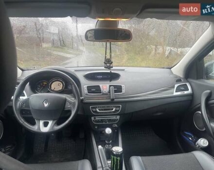 Серый Рено Меган, объемом двигателя 1.5 л и пробегом 240 тыс. км за 7500 $, фото 2 на Automoto.ua