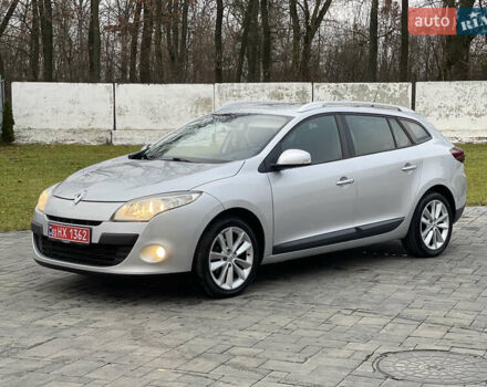 Серый Рено Меган, объемом двигателя 1.6 л и пробегом 225 тыс. км за 7700 $, фото 1 на Automoto.ua