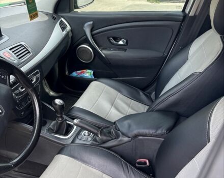 Серый Рено Меган, объемом двигателя 1.5 л и пробегом 360 тыс. км за 7700 $, фото 2 на Automoto.ua