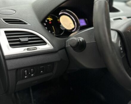 Серый Рено Меган, объемом двигателя 1.5 л и пробегом 214 тыс. км за 6800 $, фото 17 на Automoto.ua