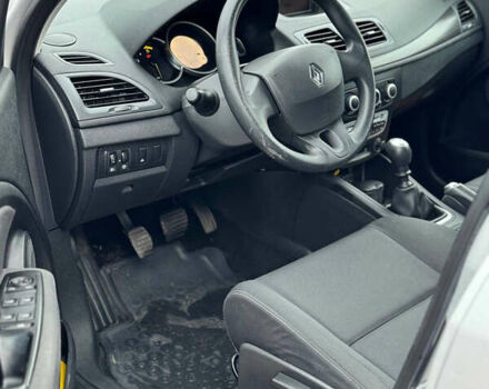 Серый Рено Меган, объемом двигателя 1.5 л и пробегом 215 тыс. км за 6400 $, фото 12 на Automoto.ua