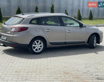 Сірий Рено Меган, об'ємом двигуна 1.46 л та пробігом 251 тис. км за 7300 $, фото 3 на Automoto.ua