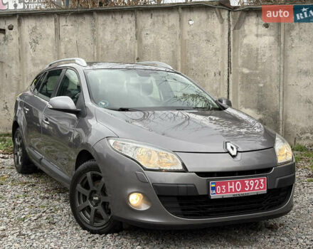 Сірий Рено Меган, об'ємом двигуна 1.6 л та пробігом 227 тис. км за 7300 $, фото 1 на Automoto.ua