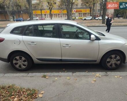 Рено Меган 2010 у Дніпро (Дніпропетровську) на Automoto.ua Сірий Рено Меган, об'ємом двигуна 1.6 л та пробігом 210 тис. км за 7000 $, фото 15 на Automoto.ua