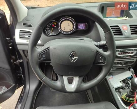 Серый Рено Меган, объемом двигателя 1.4 л и пробегом 250 тыс. км за 7500 $, фото 206 на Automoto.ua