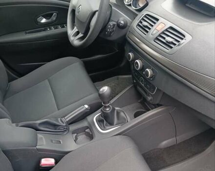 Серый Рено Меган, объемом двигателя 1.6 л и пробегом 221 тыс. км за 6950 $, фото 26 на Automoto.ua