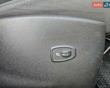 Серый Рено Меган, объемом двигателя 1.6 л и пробегом 195 тыс. км за 7850 $, фото 89 на Automoto.ua