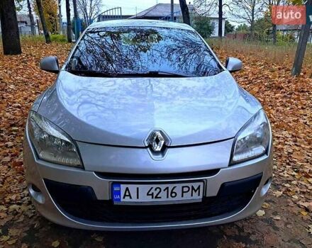 Серый Рено Меган, объемом двигателя 1.5 л и пробегом 200 тыс. км за 6999 $, фото 5 на Automoto.ua