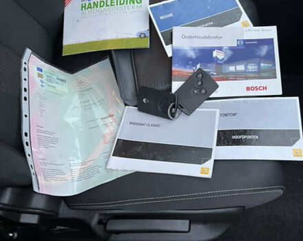 Серый Рено Меган, объемом двигателя 1.6 л и пробегом 182 тыс. км за 7800 $, фото 99 на Automoto.ua