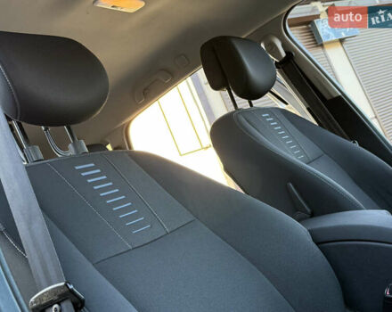 Серый Рено Меган, объемом двигателя 1.46 л и пробегом 180 тыс. км за 6750 $, фото 49 на Automoto.ua