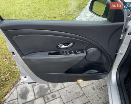 Серый Рено Меган, объемом двигателя 1.6 л и пробегом 225 тыс. км за 7700 $, фото 17 на Automoto.ua