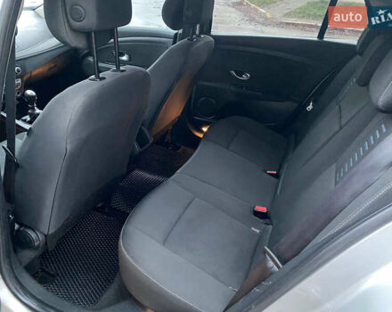 Серый Рено Меган, объемом двигателя 1.46 л и пробегом 300 тыс. км за 6300 $, фото 21 на Automoto.ua