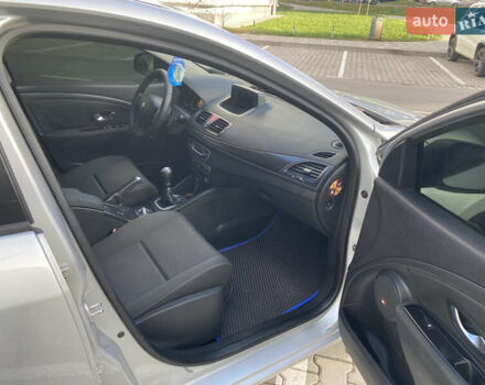 Серый Рено Меган, объемом двигателя 1.46 л и пробегом 320 тыс. км за 5999 $, фото 13 на Automoto.ua