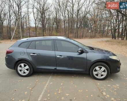 Серый Рено Меган, объемом двигателя 1.4 л и пробегом 250 тыс. км за 7500 $, фото 68 на Automoto.ua