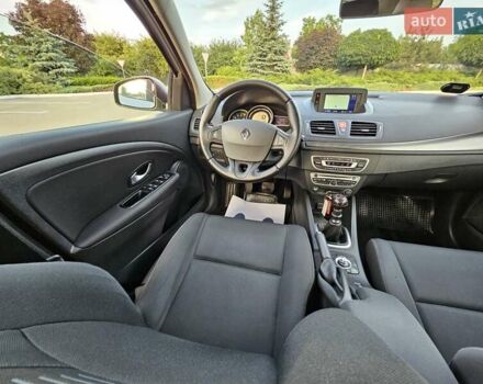 Серый Рено Меган, объемом двигателя 1.6 л и пробегом 195 тыс. км за 7850 $, фото 75 на Automoto.ua