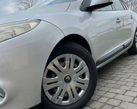 Сірий Рено Меган, об'ємом двигуна 1.87 л та пробігом 267 тис. км за 6900 $, фото 3 на Automoto.ua