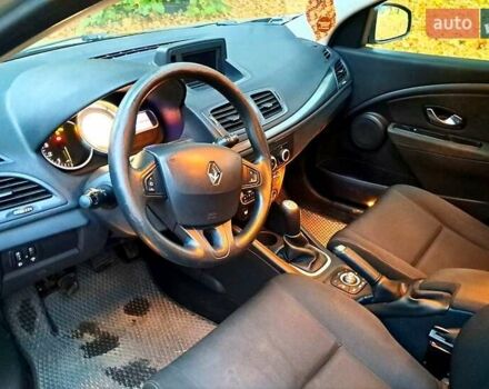 Серый Рено Меган, объемом двигателя 1.5 л и пробегом 200 тыс. км за 6999 $, фото 4 на Automoto.ua