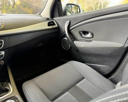 Серый Рено Меган, объемом двигателя 1.5 л и пробегом 280 тыс. км за 6800 $, фото 16 на Automoto.ua