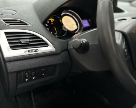 Серый Рено Меган, объемом двигателя 1.5 л и пробегом 215 тыс. км за 6800 $, фото 29 на Automoto.ua