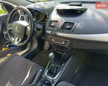 Серый Рено Меган, объемом двигателя 1.46 л и пробегом 290 тыс. км за 7000 $, фото 6 на Automoto.ua