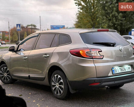 Рено Меган 2010 у Кременчуге на Automoto.ua Сірий Рено Меган, об'ємом двигуна 1.46 л та пробігом 300 тис. км за 6999 $, фото 13 на Automoto.ua