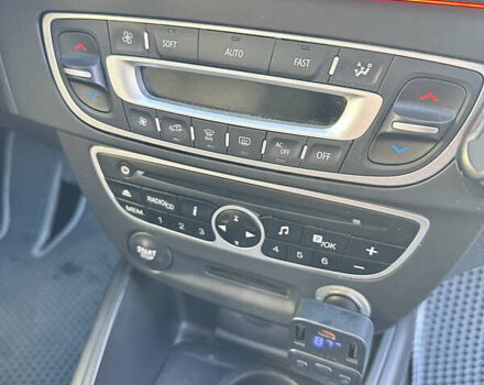 Серый Рено Меган, объемом двигателя 1.46 л и пробегом 270 тыс. км за 7750 $, фото 23 на Automoto.ua