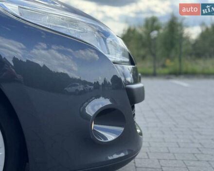 Сірий Рено Меган, об'ємом двигуна 1.4 л та пробігом 178 тис. км за 6199 $, фото 4 на Automoto.ua