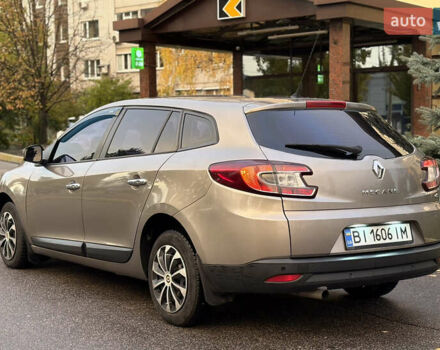 Рено Меган 2010 у Кременчуге на Automoto.ua Сірий Рено Меган, об'ємом двигуна 1.46 л та пробігом 300 тис. км за 6999 $, фото 5 на Automoto.ua