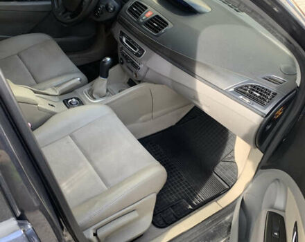 Серый Рено Меган, объемом двигателя 1.46 л и пробегом 263 тыс. км за 6400 $, фото 8 на Automoto.ua