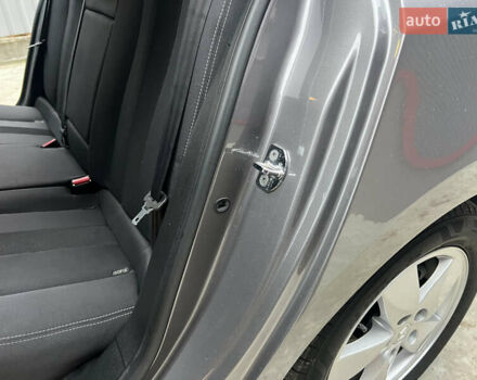 Серый Рено Меган, объемом двигателя 1.6 л и пробегом 182 тыс. км за 7800 $, фото 63 на Automoto.ua