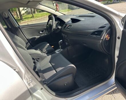 Серый Рено Меган, объемом двигателя 1.5 л и пробегом 195 тыс. км за 6999 $, фото 9 на Automoto.ua