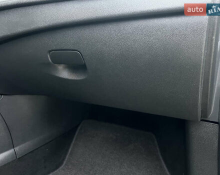 Серый Рено Меган, объемом двигателя 1.6 л и пробегом 182 тыс. км за 7800 $, фото 76 на Automoto.ua