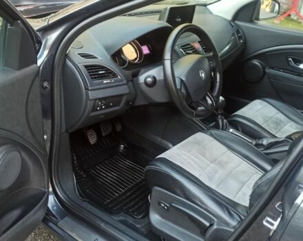 Серый Рено Меган, объемом двигателя 0 л и пробегом 205 тыс. км за 7200 $, фото 4 на Automoto.ua