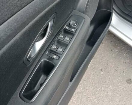 Серый Рено Меган, объемом двигателя 1.6 л и пробегом 221 тыс. км за 6950 $, фото 39 на Automoto.ua