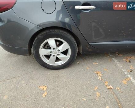 Серый Рено Меган, объемом двигателя 1.4 л и пробегом 250 тыс. км за 7500 $, фото 201 на Automoto.ua