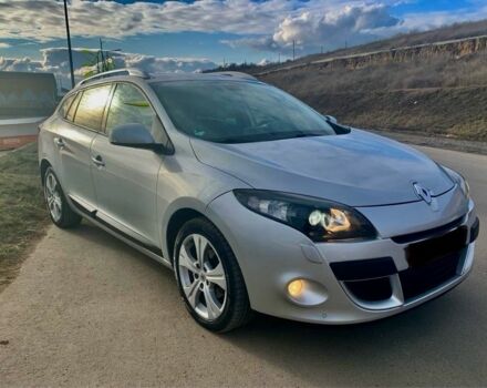 Серый Рено Меган, объемом двигателя 1.5 л и пробегом 242 тыс. км за 7990 $, фото 2 на Automoto.ua