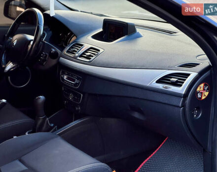 Серый Рено Меган, объемом двигателя 1.46 л и пробегом 223 тыс. км за 6999 $, фото 31 на Automoto.ua