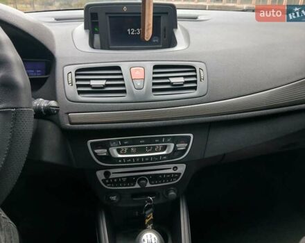 Сірий Рено Меган, об'ємом двигуна 1.46 л та пробігом 273 тис. км за 6500 $, фото 17 на Automoto.ua
