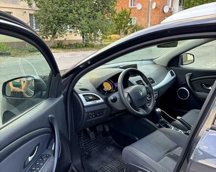 Серый Рено Меган, объемом двигателя 1.5 л и пробегом 280 тыс. км за 6800 $, фото 5 на Automoto.ua