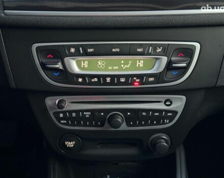 Серый Рено Меган, объемом двигателя 1.9 л и пробегом 297 тыс. км за 7290 $, фото 27 на Automoto.ua