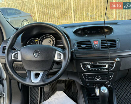 Серый Рено Меган, объемом двигателя 1.46 л и пробегом 180 тыс. км за 6750 $, фото 59 на Automoto.ua