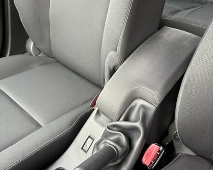 Сірий Рено Меган, об'ємом двигуна 1.6 л та пробігом 227 тис. км за 7300 $, фото 28 на Automoto.ua